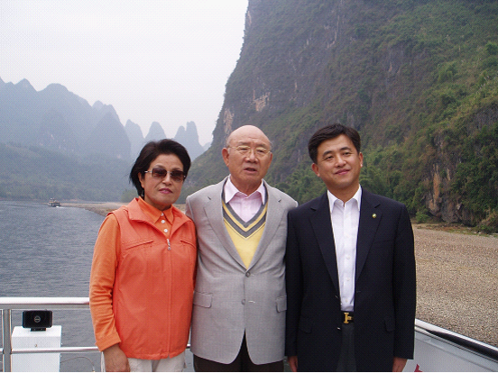 The 14 Korean President Chun Doo Hwan couples with RJWY chairman Shi Xiangdong